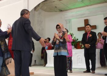 Wali Kota Pematangsianțar Menghadiri Pesta Pembangunan GKPI Jemaat Khusus Tomuan