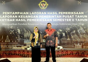 Wali Kota Pematangsiantar Menghadiri Seminar Nasional serta Penyerahan LHP-LKPP