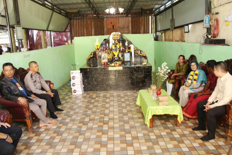 Wali Kota Pematangsiantar Menghadiri Perayaan Maha Thriruvilla di Kuil Shri Mariamman Kuil