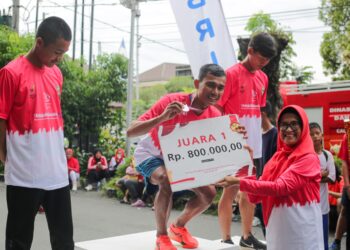 Wali Kota Pematangsianțar Menghadiri Car Free Day bertajuk Gempita Kemerdekaan ke 79 Republik Indonesia