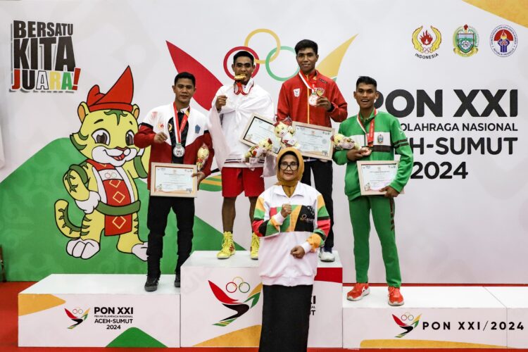 Susanti Dewayani Menghadiri Penutupan Cabor Tinju PON XXI di Auditorium Universitas HKBP Nommensen Pematangsiantar