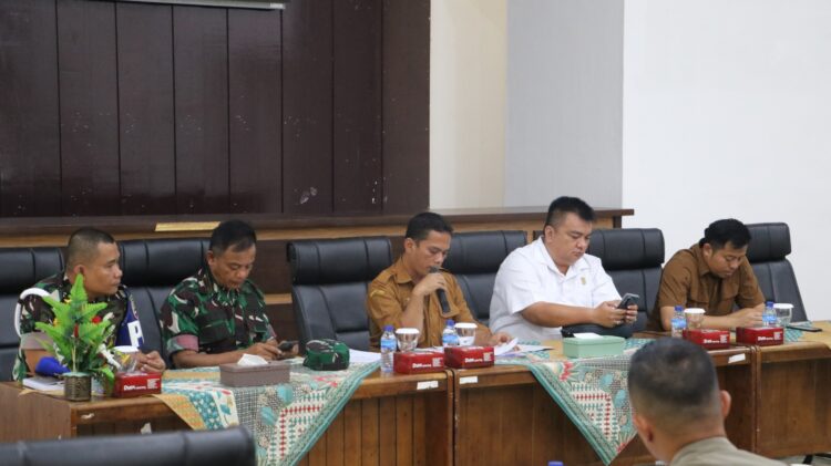 Sekda Pematangsianțar Memimpin Rapat Persiapan Tim Desk Pilkada 2024