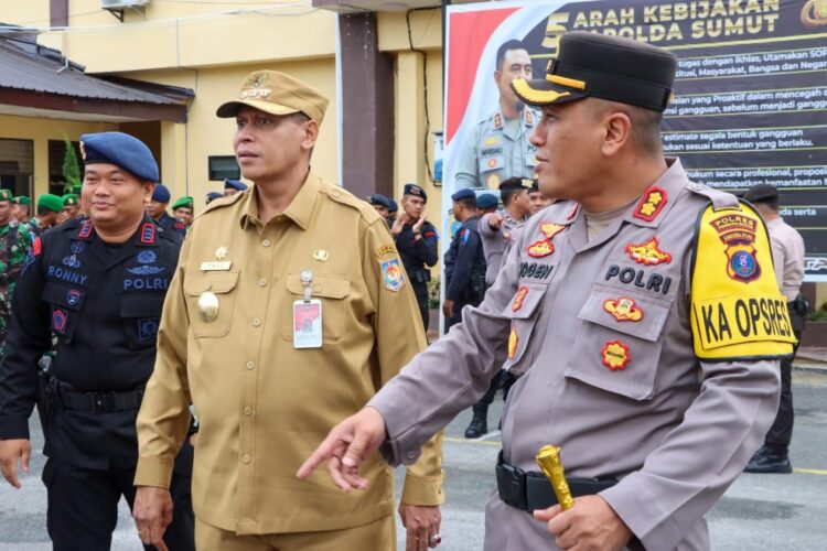 Pjs Wali Kota Pematangsiantar Mengikuti Apel Gelar Pasukan Operasi Zebra Toba 2024