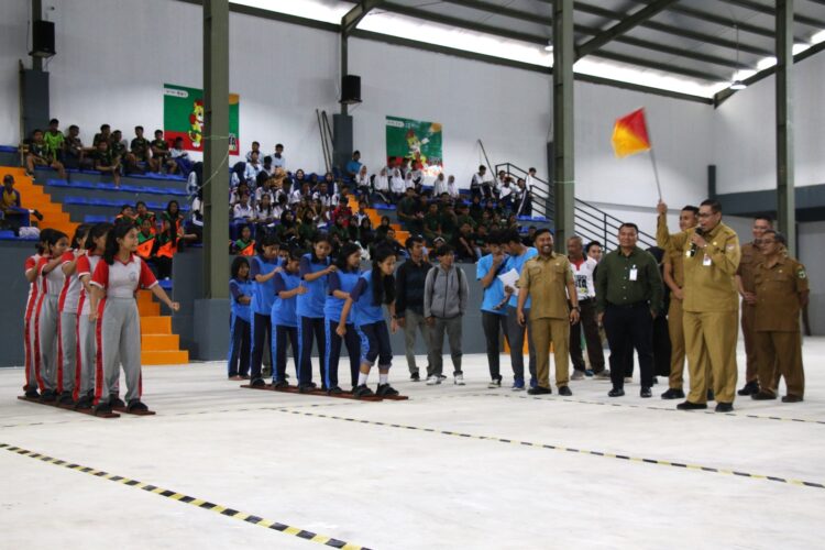 Pemko Pematangsianțar Gelar Pertandingan Olahraga Tradisional Tingkat Pelajar di GOR Merdeka Suzuya Mal