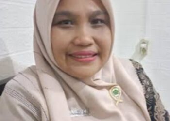 Diberhentikan Sepihak, Pengurus Komite MTs Negeri Pematangsianțar sebut Nurhayati Arogan