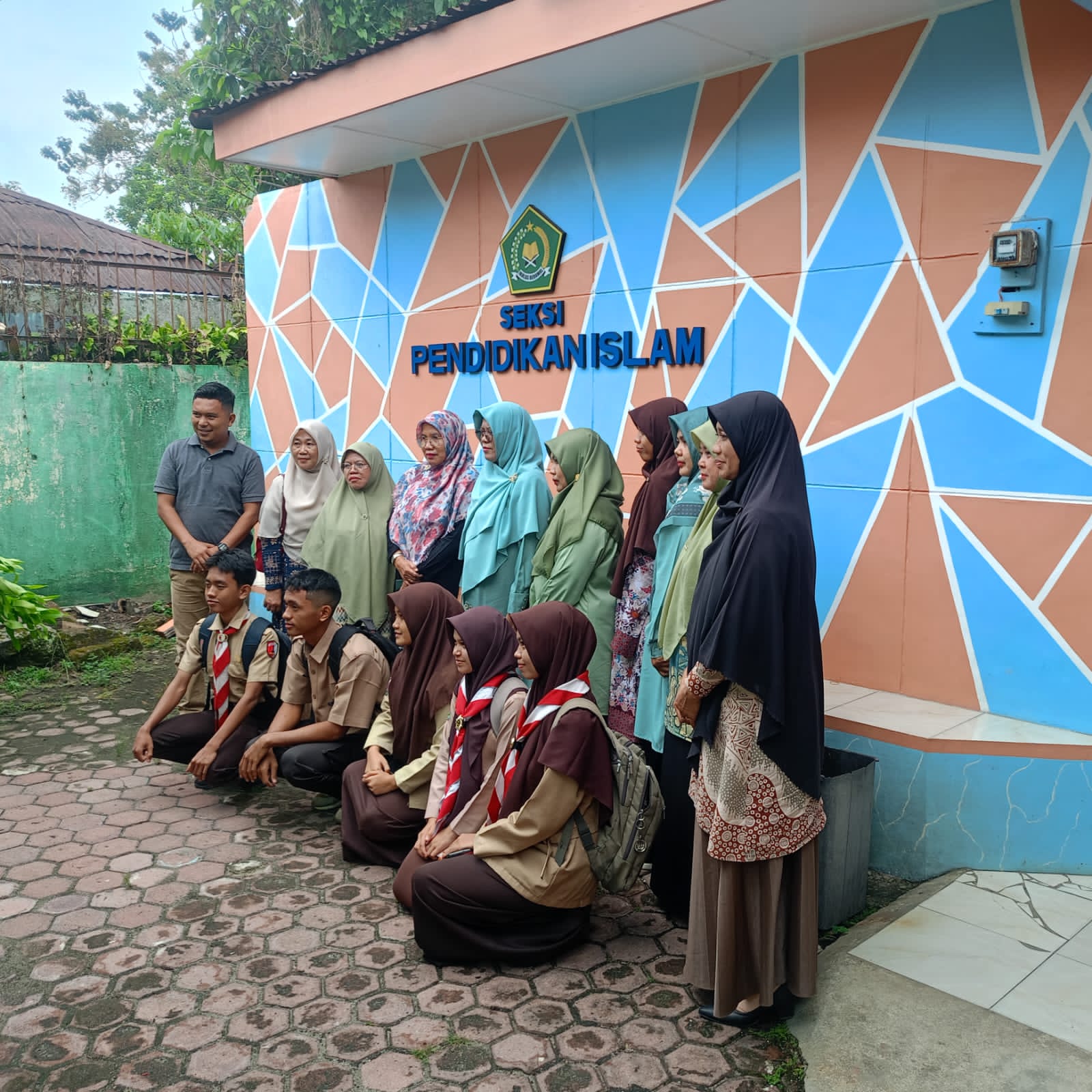 Plt Ka MAN Simalungun Eksploitasi Siswa demi Membela Diri. Senin Dimintai Keterangan Kabid Penmad Kanwil Kemenag Sumut