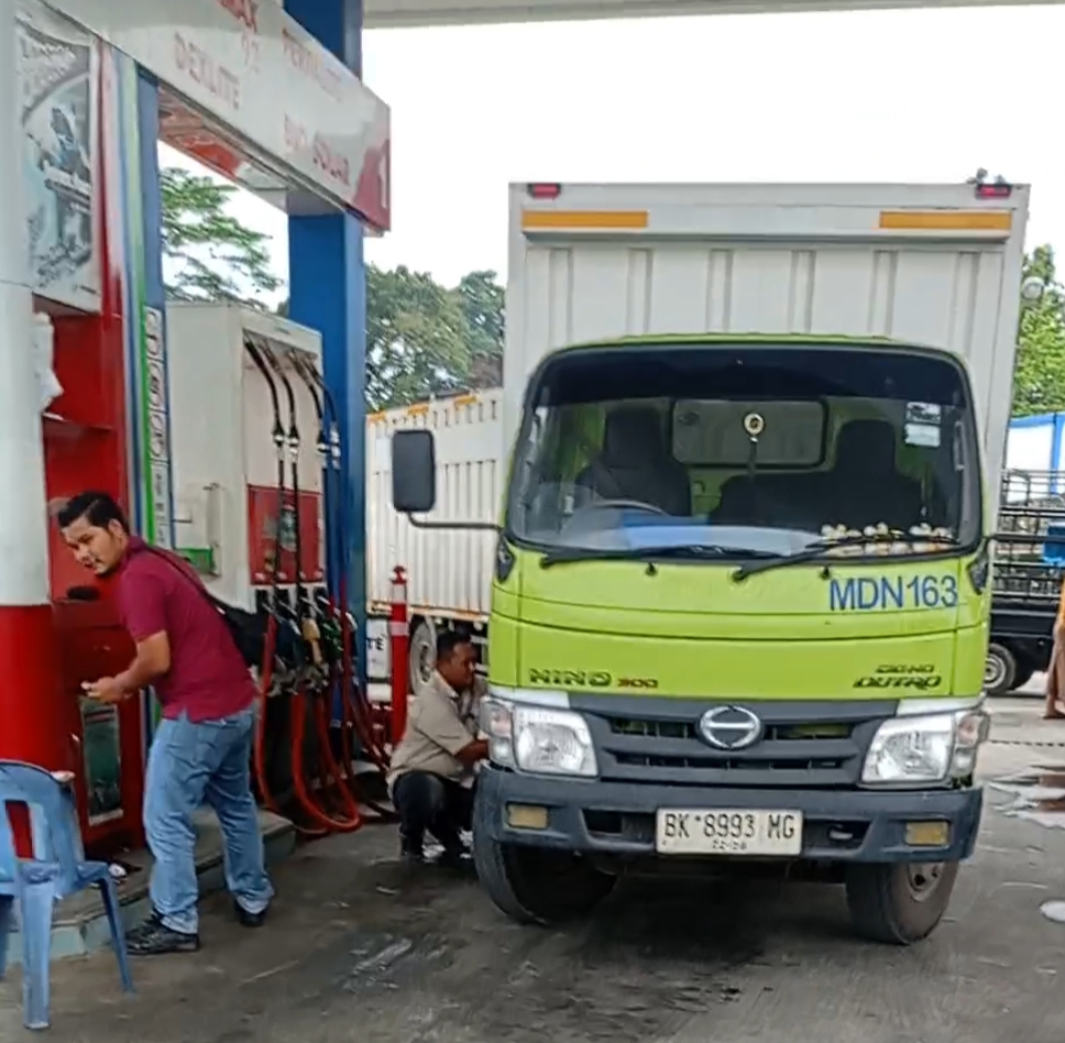 Monopoli Penjualan Solar Subsidi, SPBU Kok Tong Izinkan Karyawan Indomaret Gunakan Nozzle Pengisian Solar