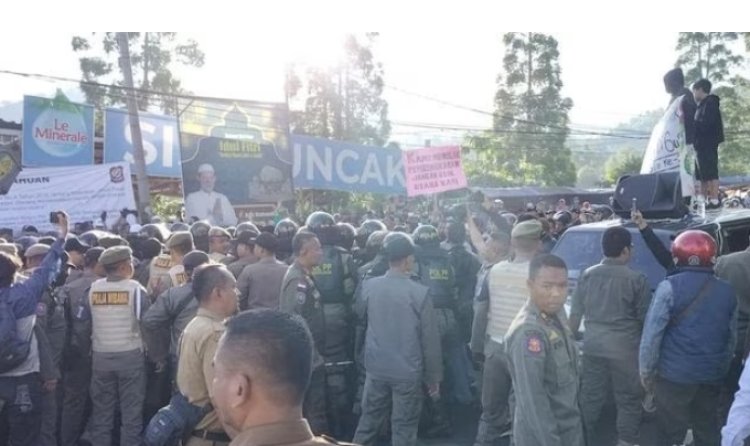 Penertiban PKL Puncak Bogor, Sebagian Pedagang Tolak ke Rest Area Gunung Mas