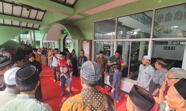 Babinsa Koramil 06-06/Tanah Sareal Hadiri Acara Santunan anak Yatim Piatu di Wilayah Binaan