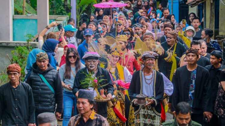 Sidekah Bumi di Mulyaharja Jadi Daya Tarik Turis Mancanegara
