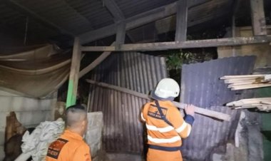 2 Rumah Rusak Akibat Bencana Longsor di Bogor