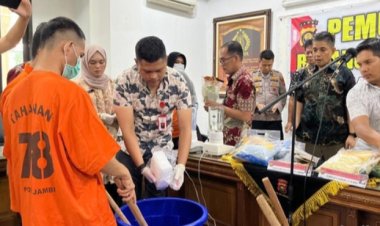 Polisi Musnahkan Sabu Ekstasi Senilai Rp 10 M Jaringan Internasional di Jambi
