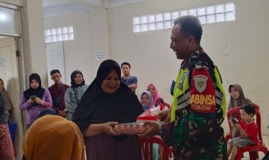 Babinsa Koramil 06-02/Bogor Selatan Dampingi Penyaluran Bantuan Pangan Non Tunai
