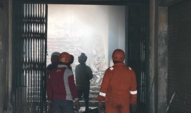 Kebakaran Pasar Kutoarjo Padam Usai 6 Jam Disemprot Damkar