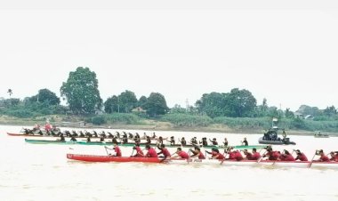 Lomba Perahu Tradisional Seberang Kota Jambi, Gubernur Al Haris: Terima Kasih Telah Menjaga Tradisi Leluhur