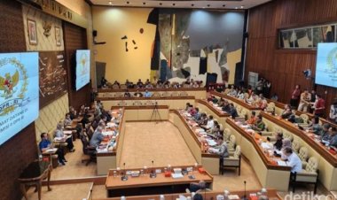 Komisi II DPR Setujui PKPU Pilkada Akomodir 2 Putusan MK