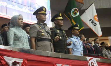 Dandim 0621/Kab. Bogor menghadiri Rapat Paripurna DPRD Kab. Bogor dalam rangka Pengucapan Sumpah/Janji anggota DPRD Kab. Bogor Masa Jabatan  2024-2029.