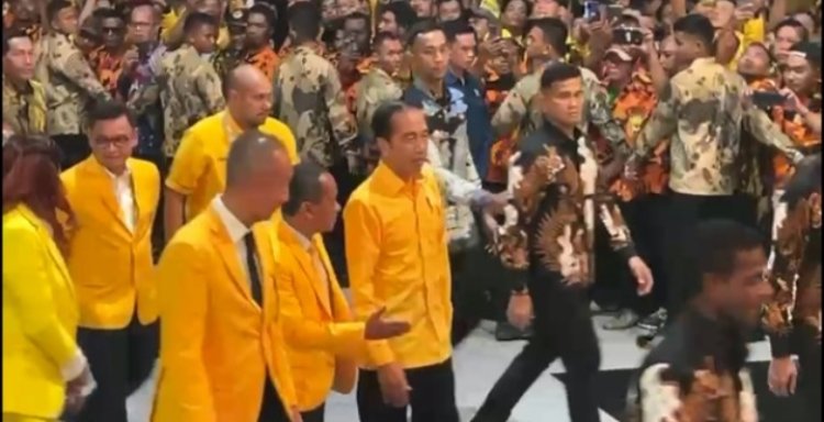 Jokowi Berbaju Kuning di Munas Golkar, Bahlil: Saya Pikir Kader