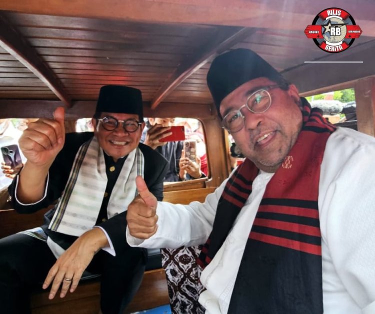 Pramono Anung - Rano Karno Naik Oplet Daftar Pilgub Jakarta ke KPU