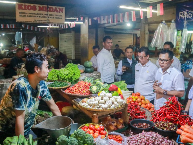 Cek Komoditas Pasar, Pj Wali Kota Sebut Harga Masih Terjaga