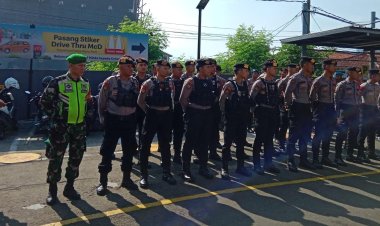 Babinsa Koramil 06-01/Bogor Tengah Pantau Aksi Unjuk Rasa Bela Palestina