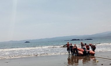 Pencarian Hari Kedua Korban Tenggelam di Pantai Cipatuguran Terus Dilakukan