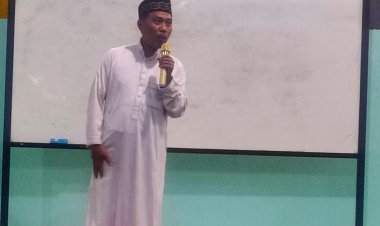 Pengajian Rutin di Ma'had Umnul Kitab Mulia bersama Al-Ustad Hilal