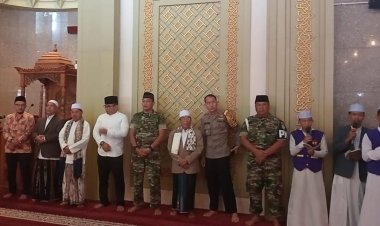 Babinsa Koramil 06-03/Bogor Timur Dampingi Dandim 0606/KB Hadiri Peringatan Maulid Nabi Muhammad SAW 1446 H Di Masjid Raya Bogor