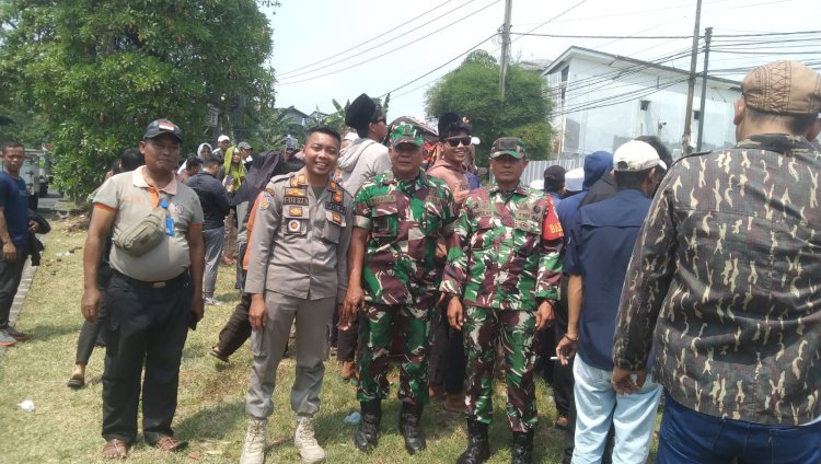 Guna Menjaga Keamanan Wilayah, Babinsa Koramil 06-05/Bogor Utara laksanakan Pemantauan Dan Pengamanan Aksi Damai Pembangunan Mesjid Miah