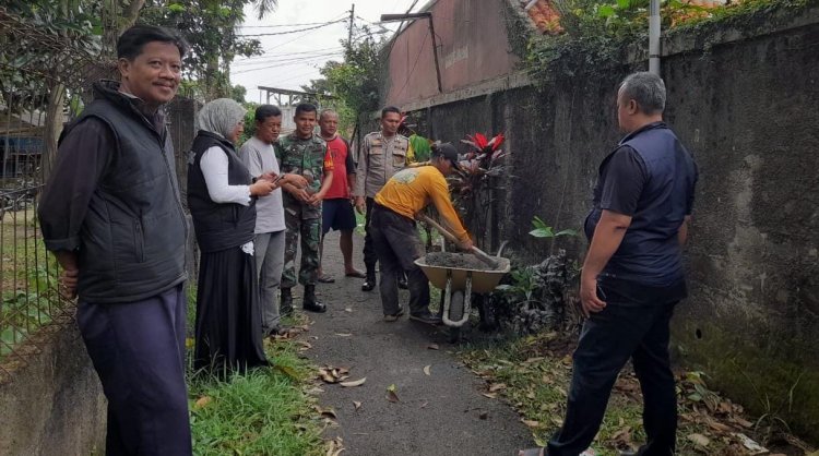 Babinsa Koramil 06-06/Tanah Sareal Sosialisasi PBB ke Masyarakat