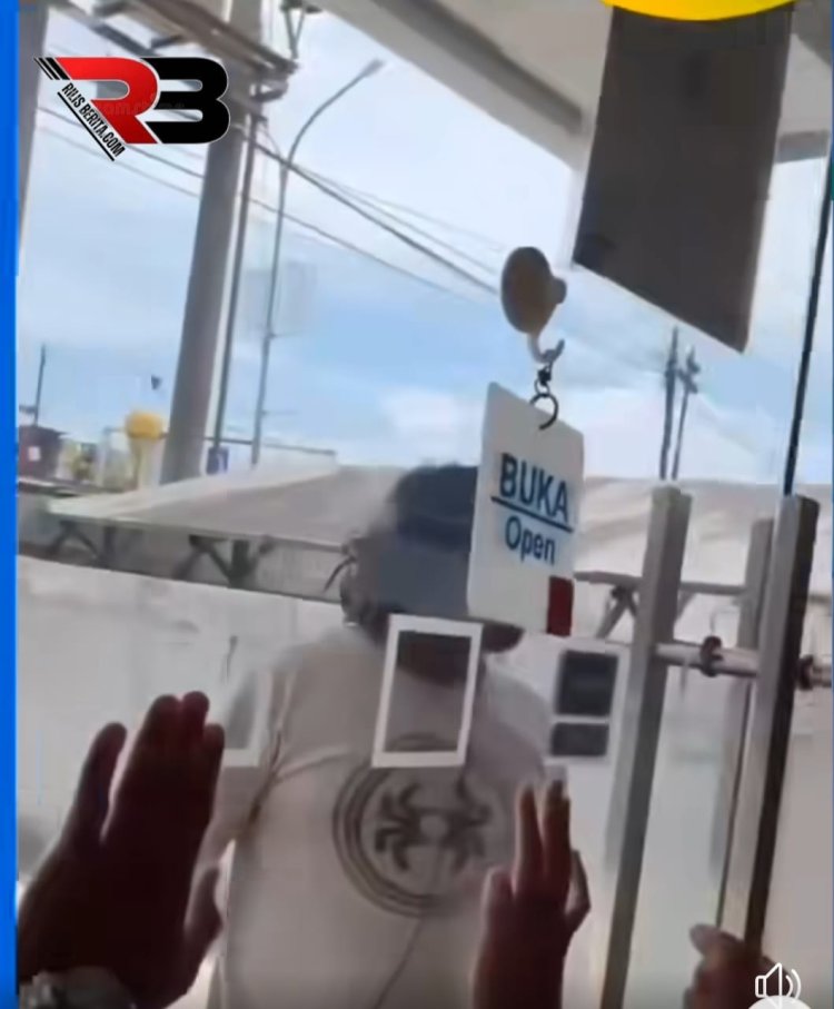Viral !   Pria Ngamuk mau ambil uang 100 juta tanpa Kartu ATM di ATM