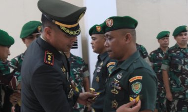 Tradisi Kenaikan Pangkat Personel Kodim 0606/Kota Bogor periode 1 Oktober 2024 dan pelepasan prajurit purna tugas