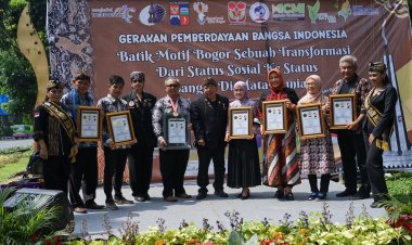 4,1 KM Kain Batik Dibentangkan, Kota Bogor Pecahkan Rekor ORI