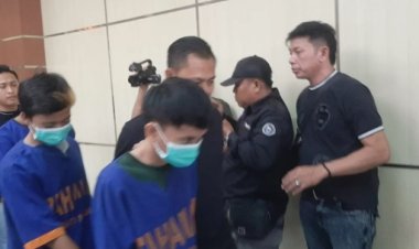 Komplotan begal bersenjata tajam asal Pasuruan ditahan di Polda Jawa Timur.
