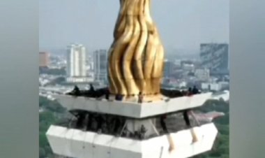 Atraksi " HEAD DOWN " Pendaki Serbu TNI, Turut Meriahkan HUT TNI Ke- 79