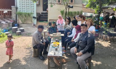 Babinsa Koramil 06-06/Tanah Sareal Komsos Bersama Pengurus Rw dan Kader PKK