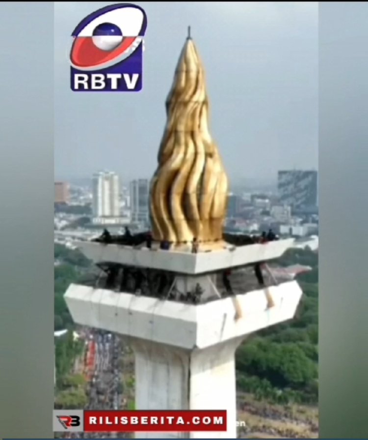 Atraksi " HEAD DOWN " Pendaki Serbu TNI, Turut Meriahkan HUT TNI Ke- 79