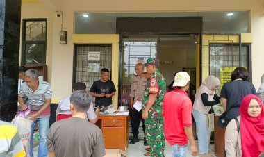 Pastikan Berjalan Lancar, Babinsa Bogor Selatan Dampingi Penyaluran Bansos Pangan