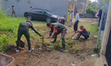 Babinsa Koramil 06-06/Tanah Sareal Laksanakan Kerja Bakti Bersama Warga
