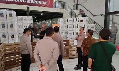 Kapolres Indramayu Pantau Kesiapan Pengamanan Logistik Pilkada Serentak 2024
