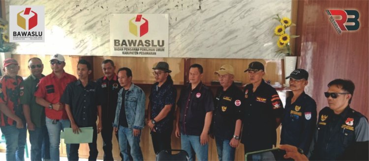 Bawaslu Pesawaran Didatangi Sejumlah LSM Dan Ormas Laporkan Kembali Cabup 01 Dan KPU