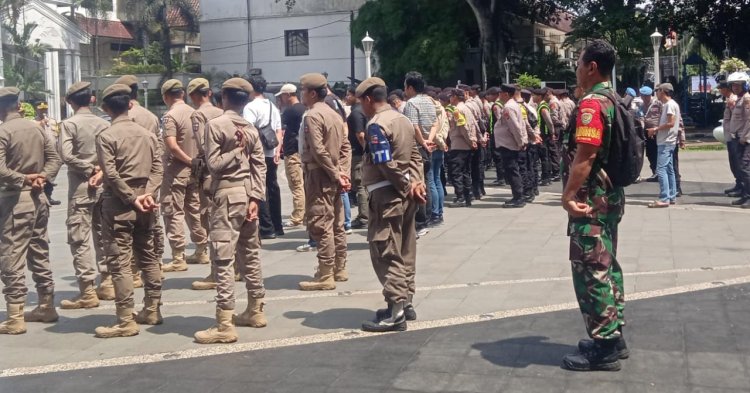 Babinsa Bogor Tengah Ikuti Apel Pengamanan Rencana Aksi Unjuk Rasa di Wilayah Kota Bogor