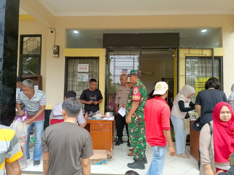 Pastikan Berjalan Lancar, Babinsa Bogor Selatan Dampingi Penyaluran Bansos Pangan