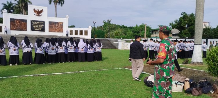 Babinsa Koramil 06-02/Bogor Selatan Monitoring Ziarah Rombongan Dalam Rangka HUT PGRI Ke-79 dan Hari Guru Nasional Tahun 2024