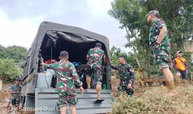 Pendistribusian Logistik Bagi Korban Terdampak Banjir Musiman Sungai Cikaso