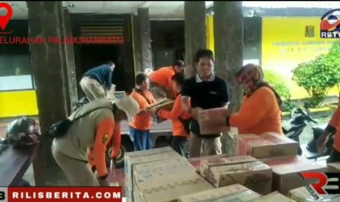 Lapas Kelas IIA Salurkan Bantuan untuk Masyarakat Terdampak Banjir dan Longsor di Kelurahan Palabuhanratu, Kabupaten Sukabumi