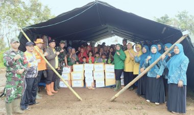 Persit Kartika Chandra Kirana Cabang XLV Dim 0622 Salurkan Bantuan untuk Korban Pergeseran Tanah di Lengkong, Sukabumi