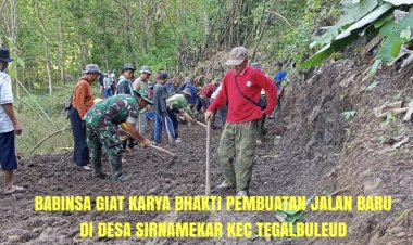 TNI Koramil 2212/Tegalbuleud Bersama Warga Laksanakan Karbak Penanganan Dampak Longsor