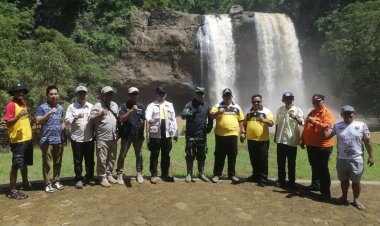 Dandim 0622 / Kab. Sukabumi Ikuti Kegiatan Beach Clean Up Pasca Bencana di Kecamatan Ciemas