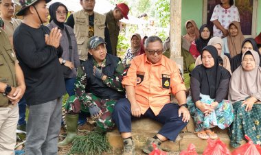 Peninjauan Lokasi Bencana Pergerakan Tanah di Kecamatan Cisolok oleh Bupati Sukabumi Bersama Dandim 0622/Kab Sukabumi